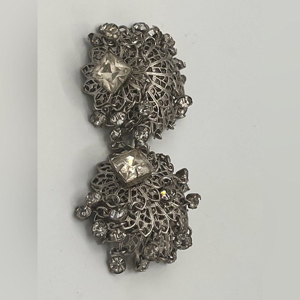 VTG Waterfall Rhinestonet Filigree Earrings Silver Tone Clip On Tassel Crystals